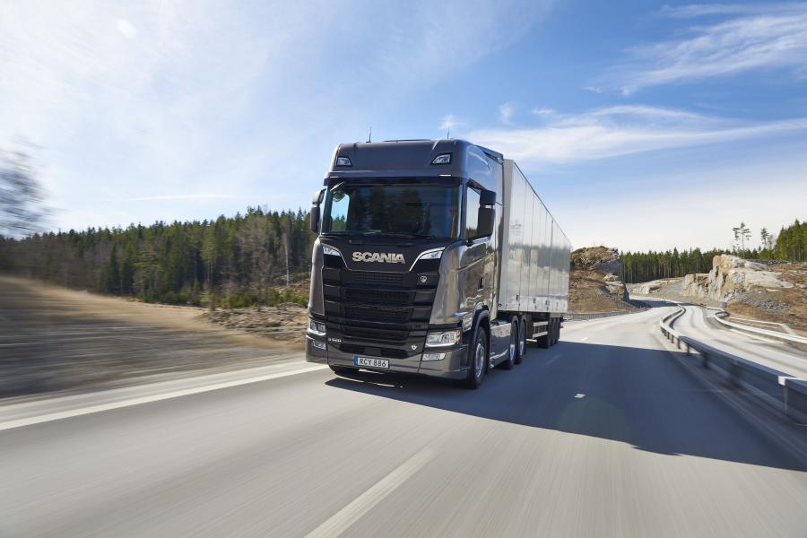  Scania S 520 6x4 Highline 2017 года  (фото 2 из 9)